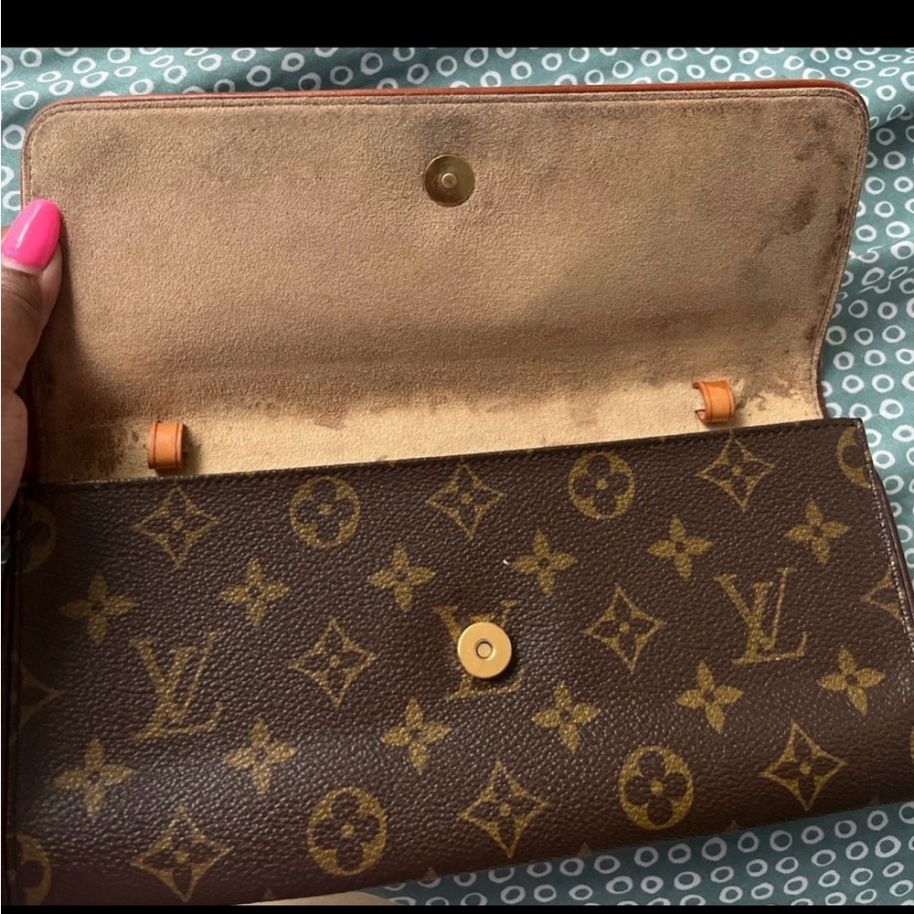 Louis Vuitton clutch